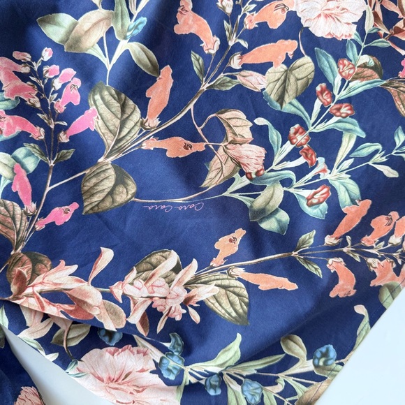 Cara Cara Win Floral Top Navy w/ Multicolor Print Size L $295 MSRP - Picture 8 of 12